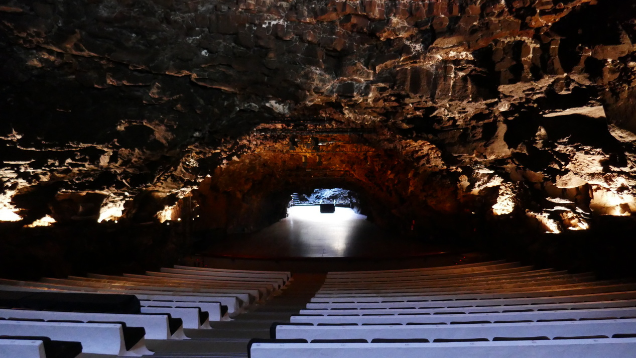 37. Lanzarote, los Jameos del Ahua, des cavernes souterraines